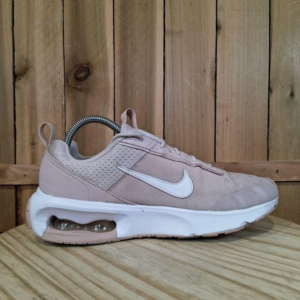 Nike Air Max INTRLK‎ Lite Shoes Womens 9.5 Pink Mesh Running Sneakers DV5695-600